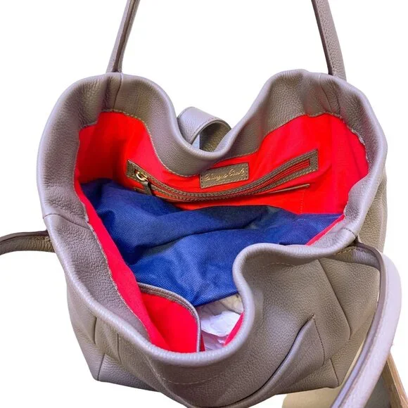 Dooney & Bourke Pebbled Leather Tote Bag With Gold Hardware - Picture 5 of 8